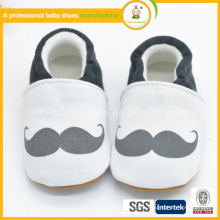 2016 diseño de moda de los cabritos calza los zapatos de bebé encantadores del deporte de la barba caliente de la venta